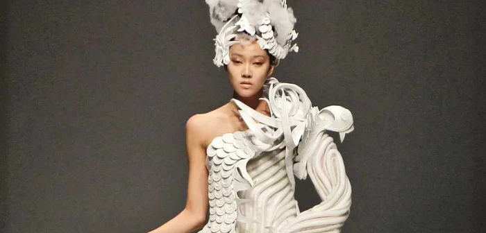 Creaţie de la Săptămâna Modei din Beijing, China. FOTOGRAFII Reuters/ AFP