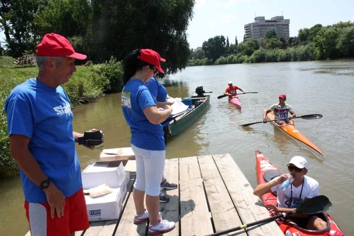 La competiţie au participat persoane din mai multe ţări