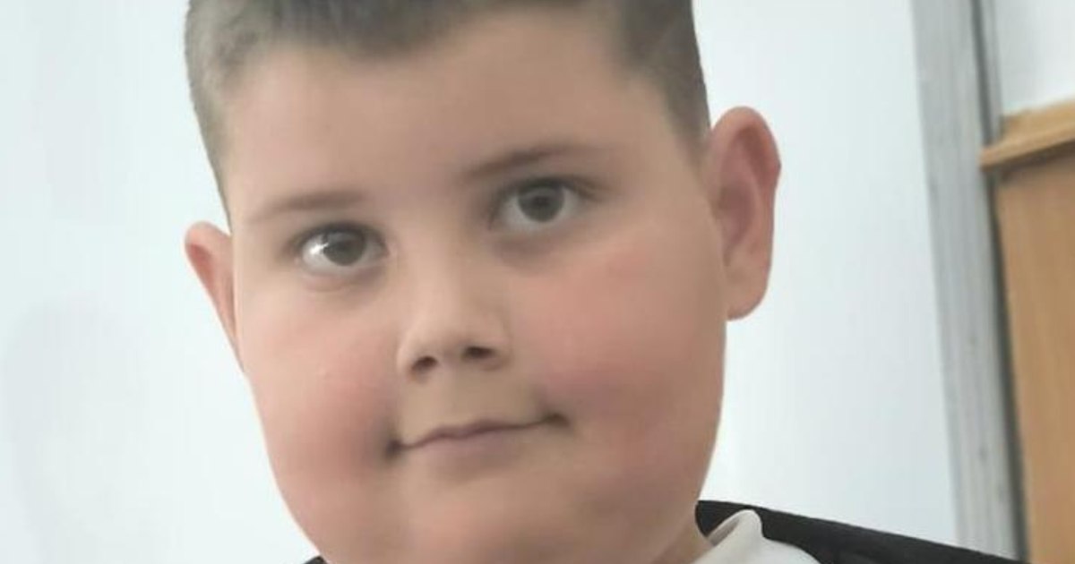 Un copil de 8 ani din Mangalia a dispărut dintr-un parc, este căutat de poliție.