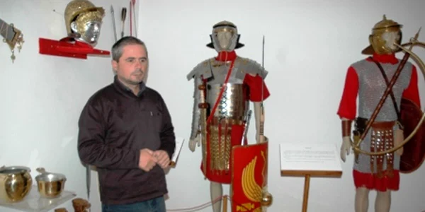 Expoziţia de la Sarmizegetusa, prezentată de Gică Băeştean