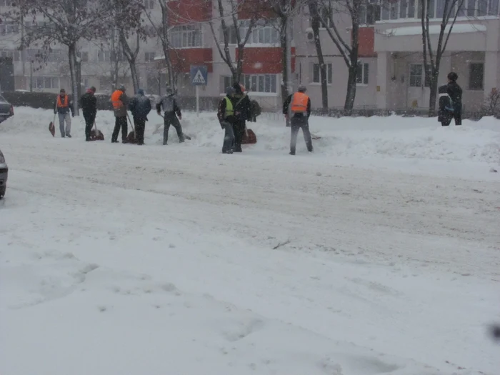 Foto Adevarul/Deţinuţii vor fi folosiţi la curăţarea străzilor de zăpadă 