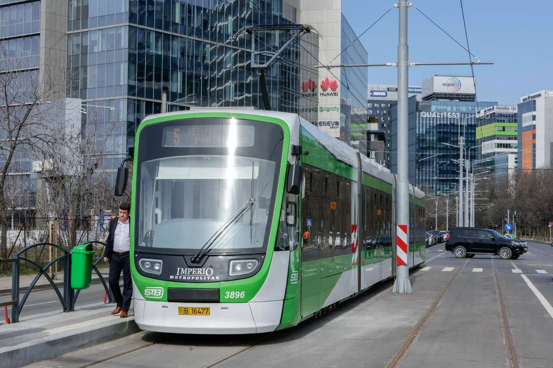 În clădirile de birouri lucrează mii de bucureșteni (FOTO: Primăria Capitalei)