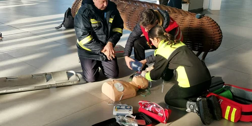 Defibrilator semiatomat pe Aeroportul Timișoara FOTO Ștefan Both