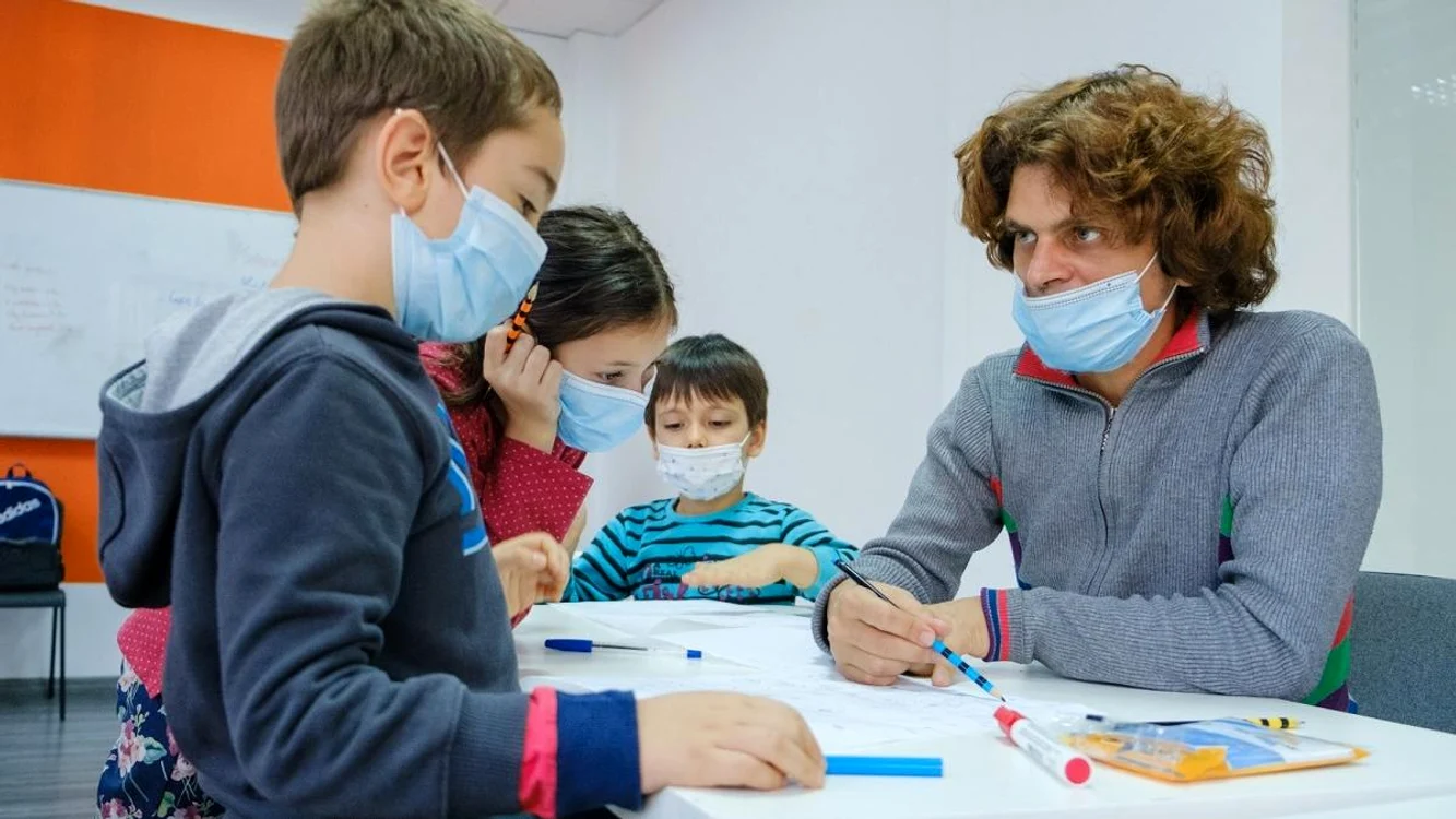 Petrecere caritabilă în beneficiul copiilor de la Amias Small School FOTO Amias Small School