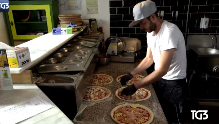 Cazul lui Vasile Muncaciu, românul care s-a întors acasă pentru a-şi deschide o pizzerie, e mai degrabă unul izolat. FOTO: caotură video