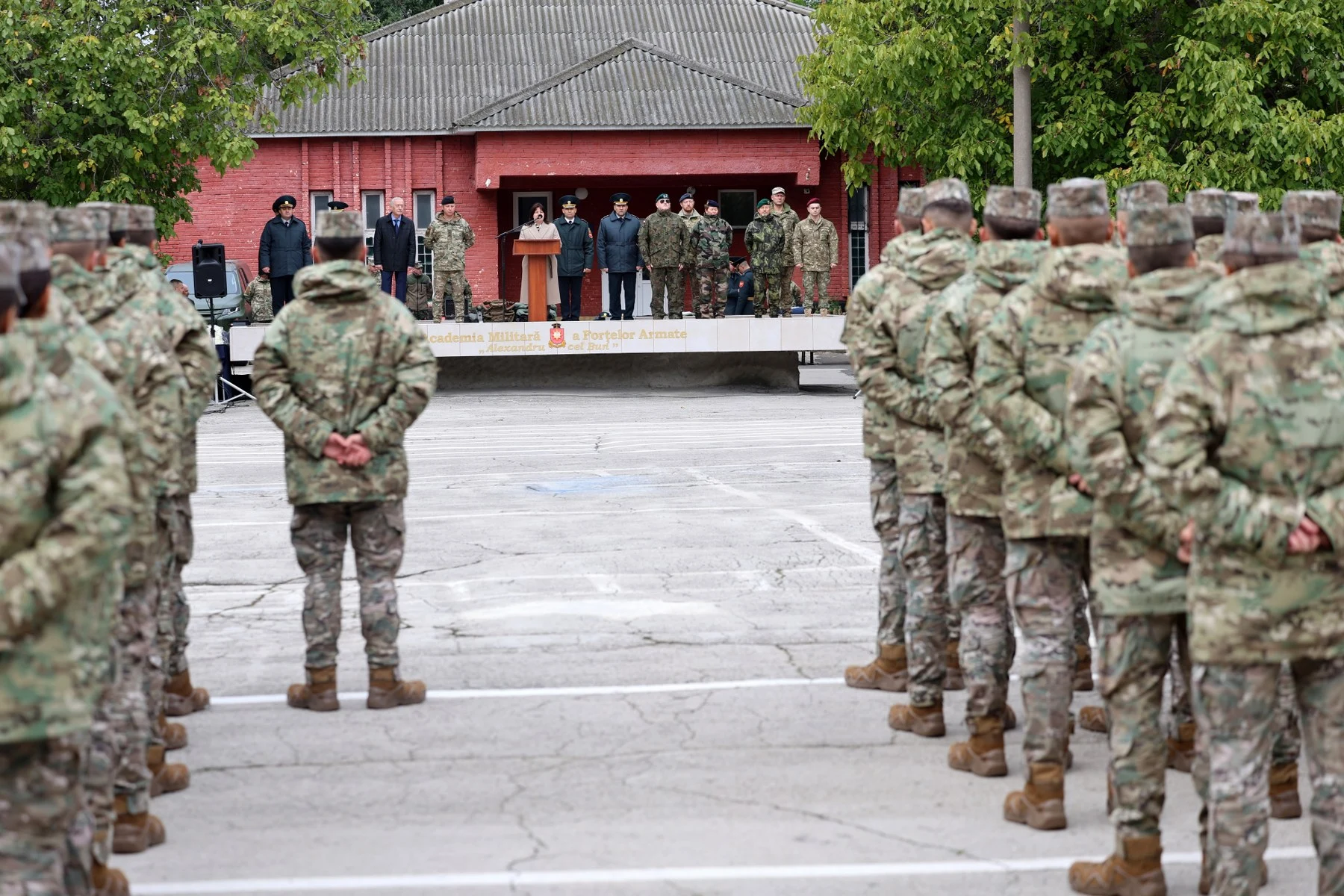 Raport cutremurător: zeci de soldați moldoveni bătuți crunt în cazarme, unii au ajuns la spital cu traumatisme grave și fracturi severe