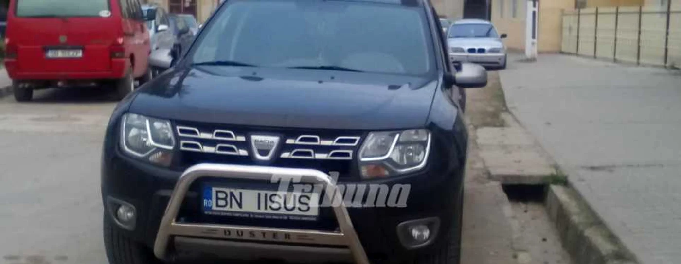 Cristian Pomohaci conduce o Dacia Duster cu numerărul de înmatriculare BN IISUS FOTO: tribuna.ro