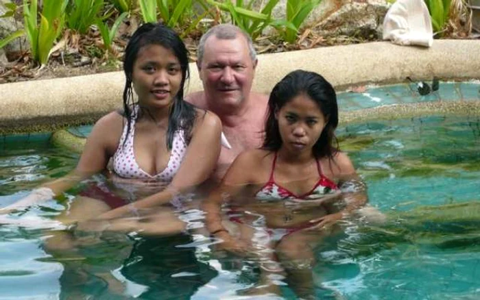 Cristian Țânțăreanu se jură că singurele escapade au fost masajele cu tailandeze din vacanțe