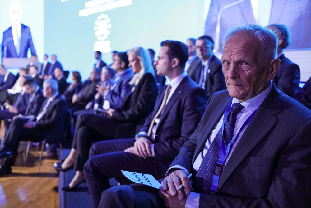 De ce nu va pleca PSD de la guvernare. Theodor Stolojan explică miza „reformelor până la capăt”