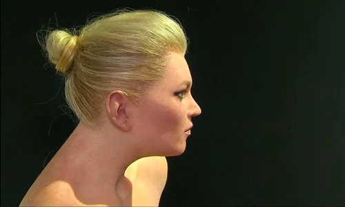 Kate Moss sculptura jpeg