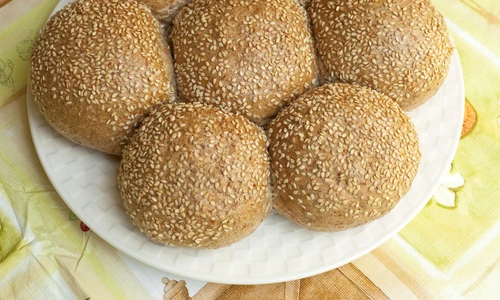 chifle cu susan shutterstock 52373275 jpeg