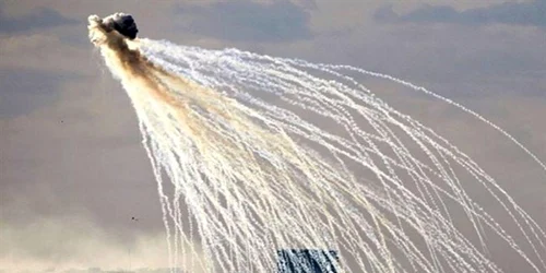 bomba cu fosfor foto arhiva