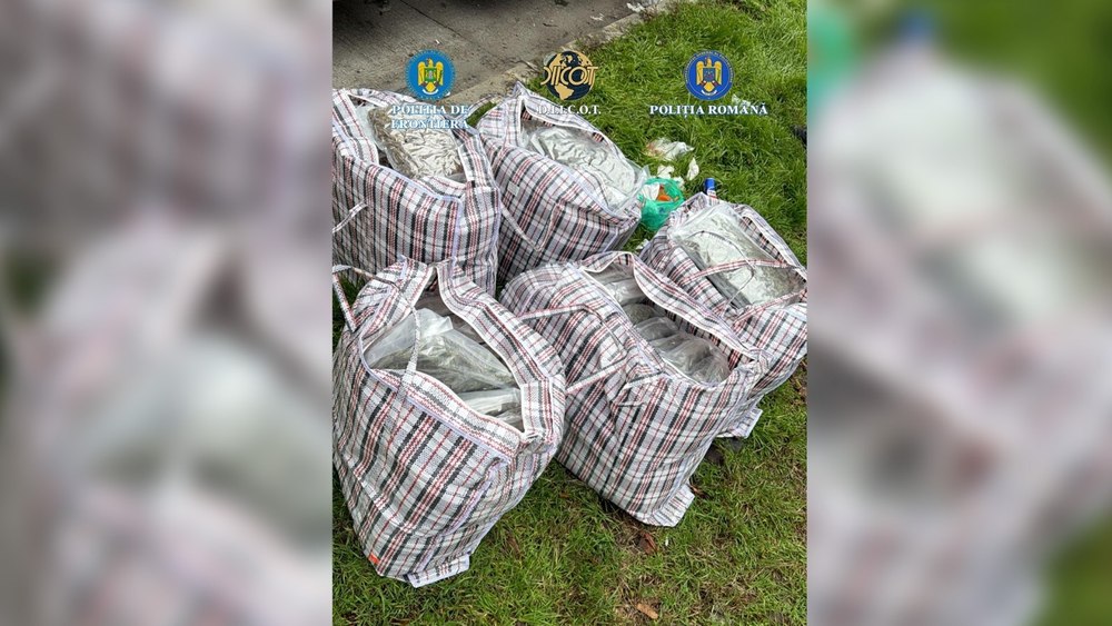 Cetăţean turc arestat după ce a fost prins în flagrant cu 37 de kilograme de canabis la vamă