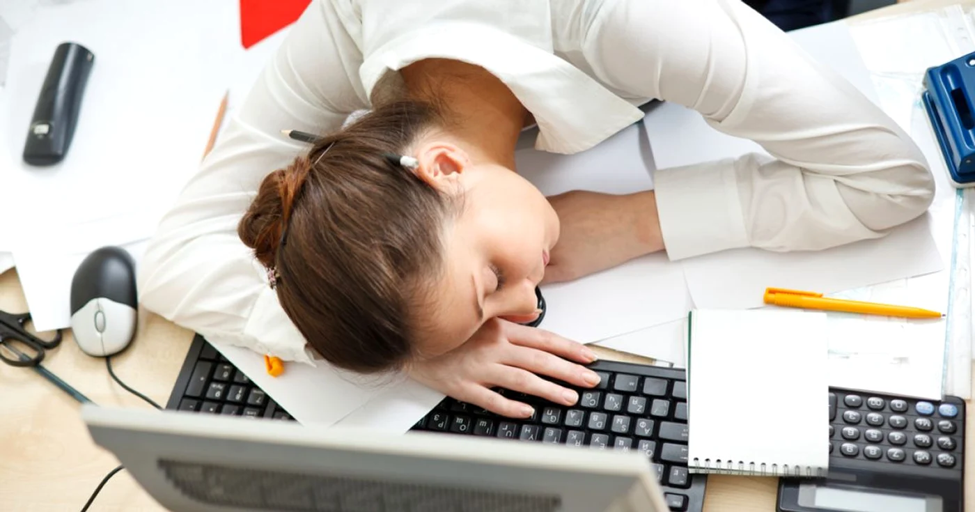 Prea multe teme date elevilor acasă riscă să genereze un efort obositor fără rezultate notabile           FOTO: Shutterstock