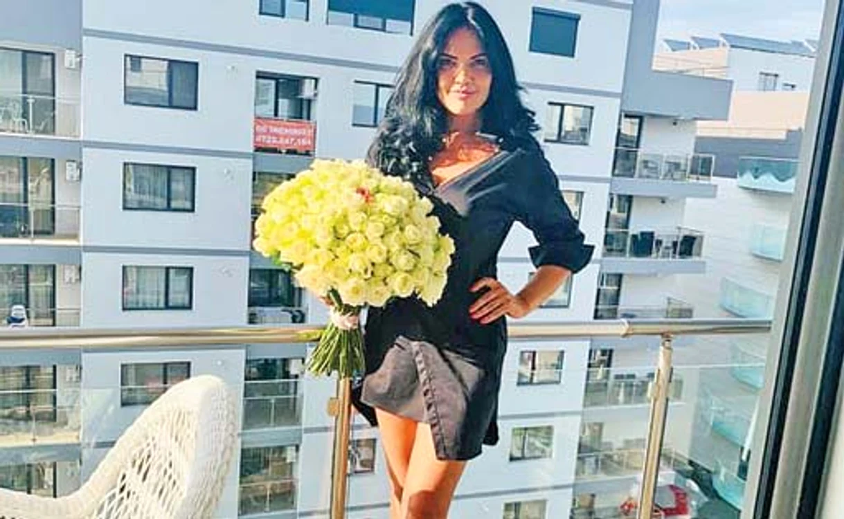 Ioana şi Ilie s-au căsătorit civil pe 25 aprilie