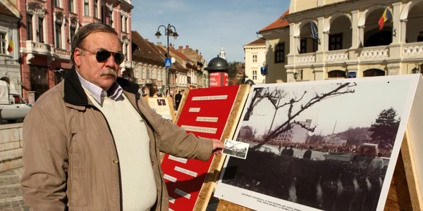 Paul Pavel este printre puţinii care au salvat imagini de la eveniment, foto: Stelian Grăjdan