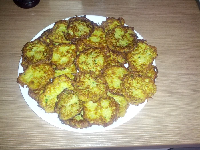 Chifteluţe de dovlecei