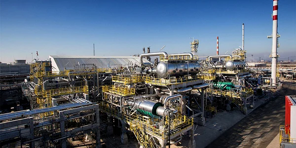 Rafinăria Lukoil Neftohim Burgas din Bulgaria jpg
