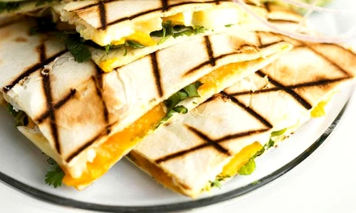 1 quesadilla cu branza si mango jpg jpeg