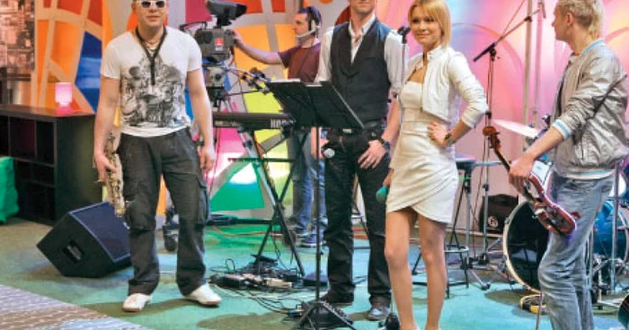 Sun Stroke Project şi Olia Tira, în studioul TVR