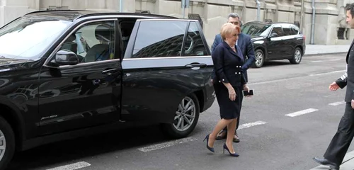 Prim-ministrul Viorica Dăncilă ministrul de interne Carmen Dan şeful poliţiei Cătălin Ioniţă (uniformă) şi procurorul general interimar Bogdan Dimitrie Licu la bilanţul Politiei Române pentru anul 2017 FOTO Eduard Enea