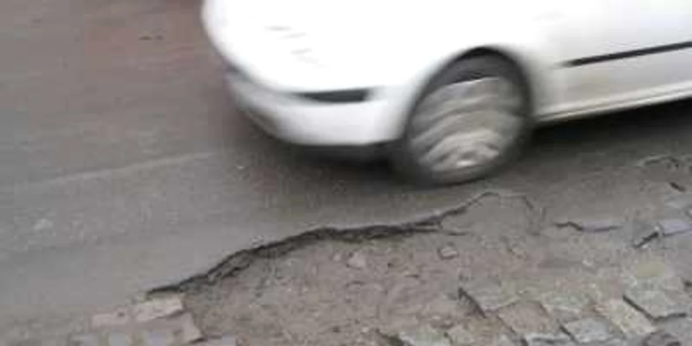 Atenţie la piatra cubică
