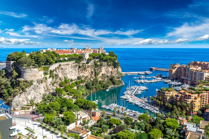 Vedere asupra palatului Princiar din Monaco FOTO Shutterstock