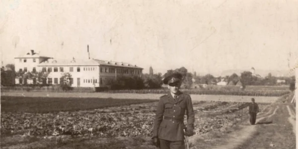 toma arnautoiu in 1942 foto arhiva ioana raluca voicu arnautoiu