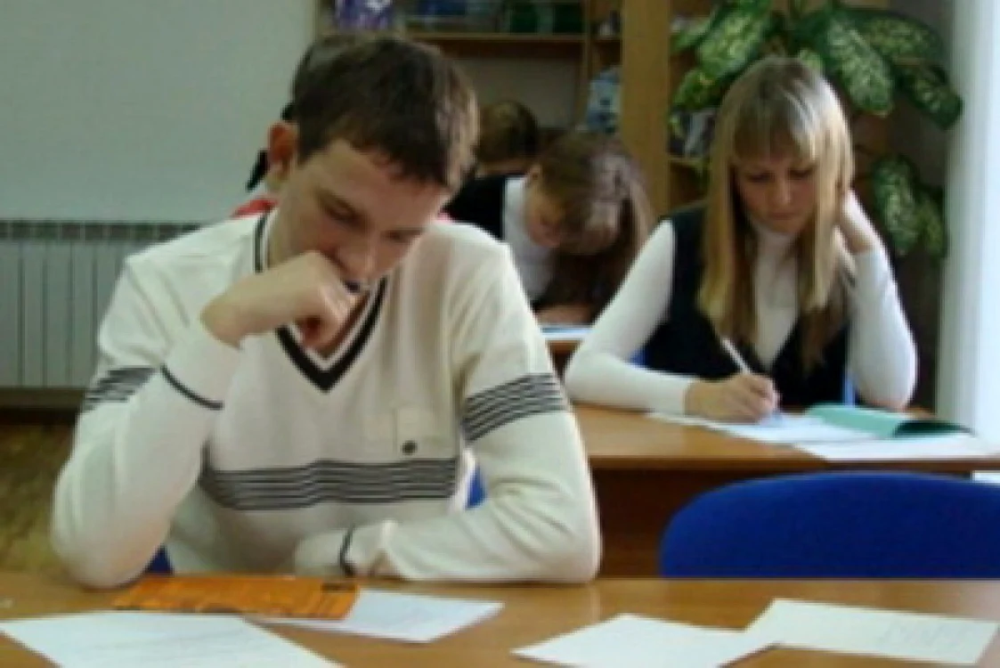 65 de lucrari de BAC au fost anulate FOTO Adevărul