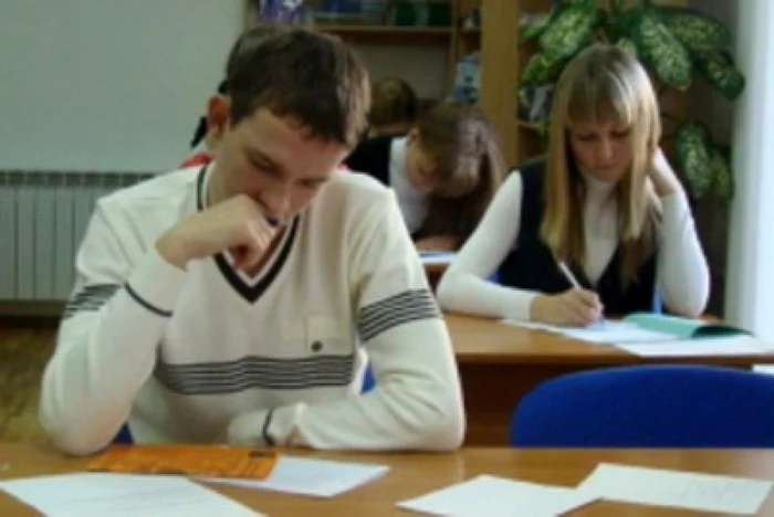 În 2010, 104 absolvenţi au picat examenul de bacalaureat la limba română FOTO: gagauzinfo.md