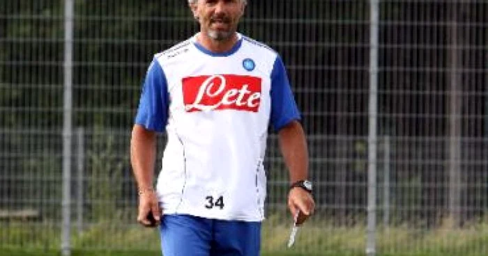 FOTBAL: Donadoni ar putea părăsi Napoli din cauza criticilor patronului