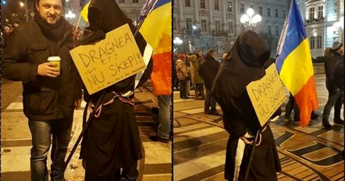 Arădeanul Andrei Fuliaş alături de vedeta protestului FOTO Facebook Andrei Fuliaş