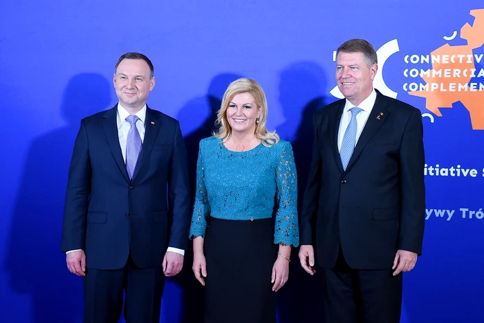Kolinda Grabar-Kitarovic și Klaus Iohannis, în cea de-a doua zi a Summitului Inițiativei celor Trei Mări