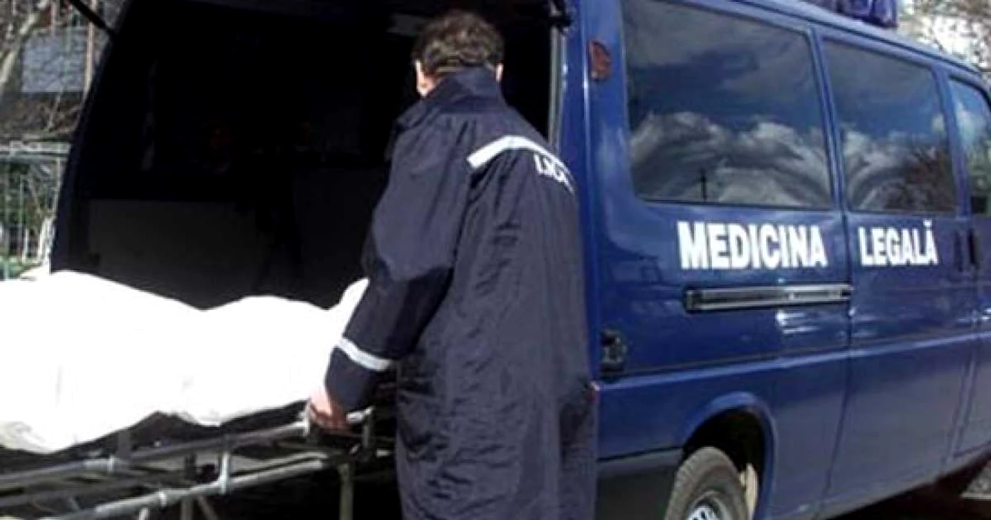 Trupul neînsuflețit al al femeii a fost dus la Morgă în 2007