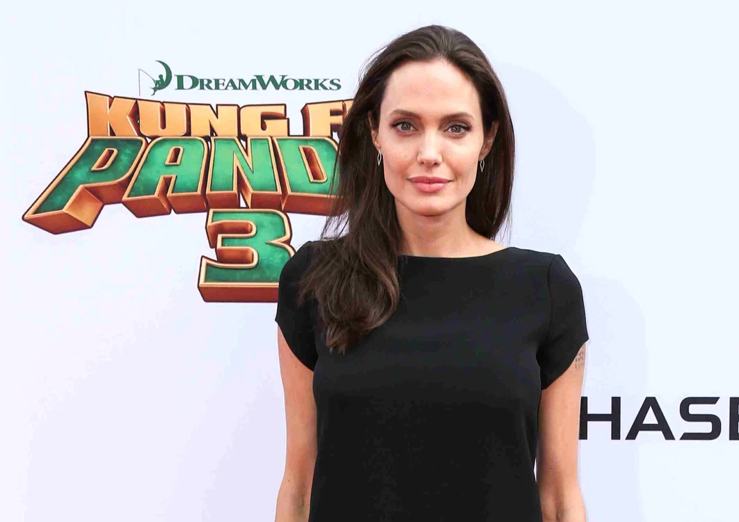 Angelina Jolie (40 de ani)foto: Wenn