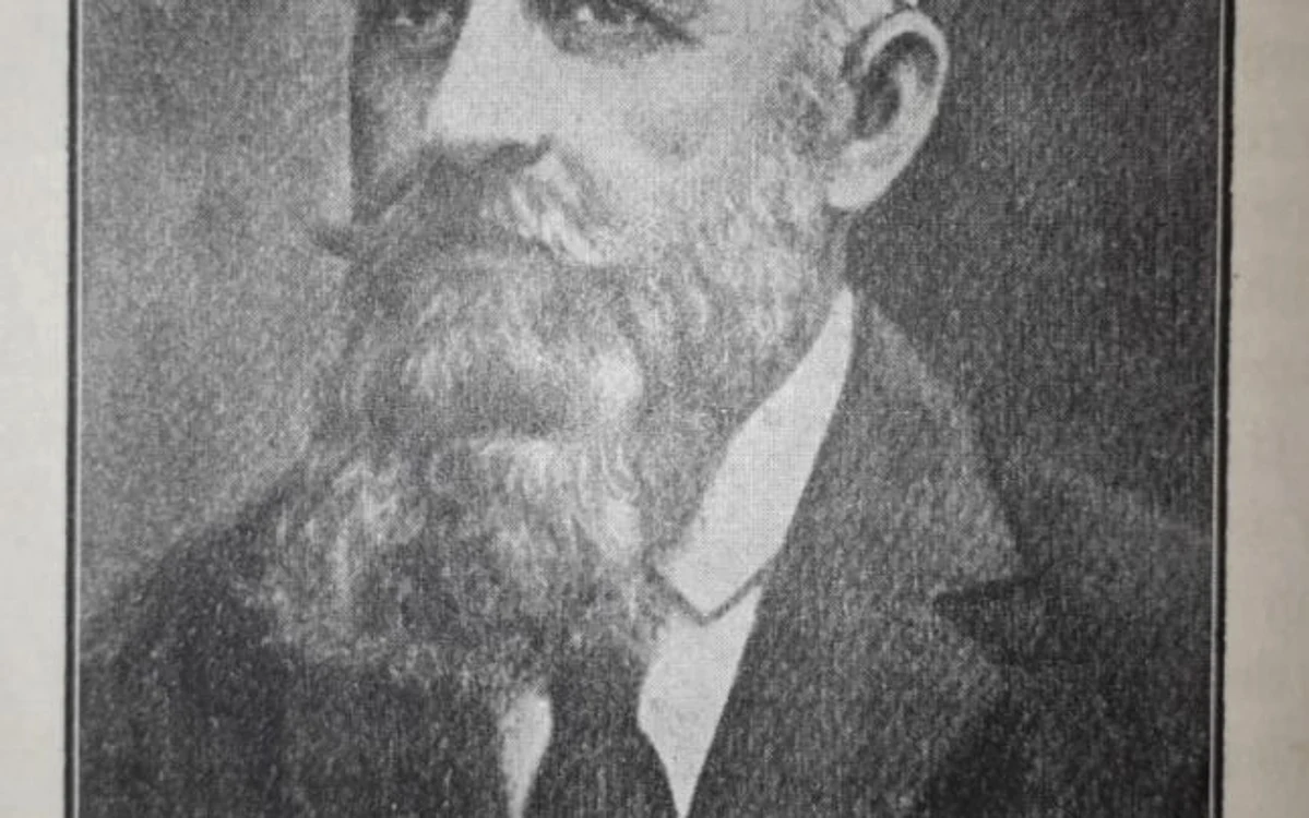 Barbarossa Barbarosa - directorul Constantin Ionescu de la Liceul Gheorghe Lazăr din Bucureşti Sursa monografie liceu 1935 / Colecţie Alin Dimăncescu