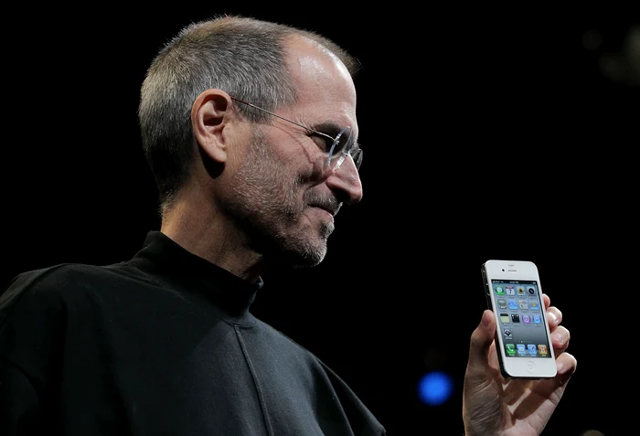 steve jobs iphone5 jpg