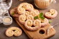 Palmieri dulci  Sursa foto shutterstock 2124594305 jpg