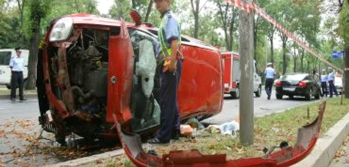 Bucureşti: Fostul prieten al Elenei Băsescu, implicat într-un accident rutier