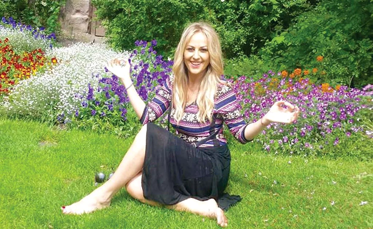
    Florentina Opriş  