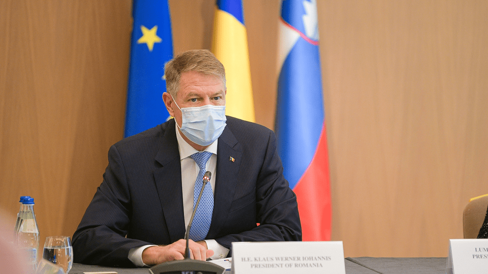 Iohannis a semnat decretele pentru numirea a doi ambasadori ai României în Slovenia și Danemarca