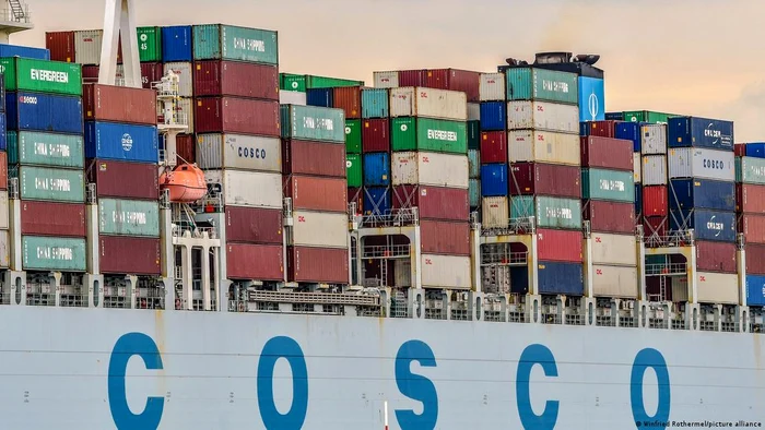 Compania chineză COSCO ar urma să dețină o parte din Portul Hamburg