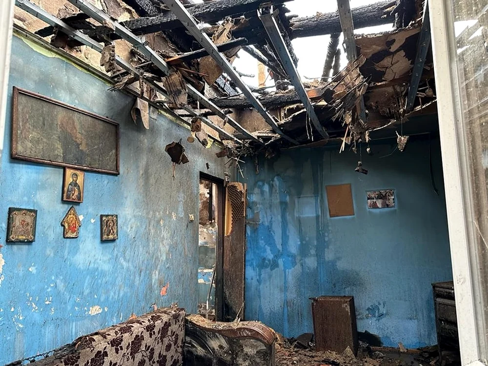Șase familii au rămas fără locuință în urma unui incendiu FOTO Primăria Vulcan