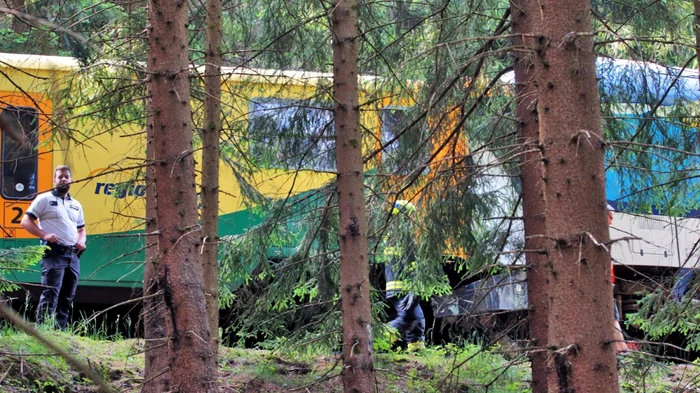 Impactul celor două trenuri a fost deosebit de violent