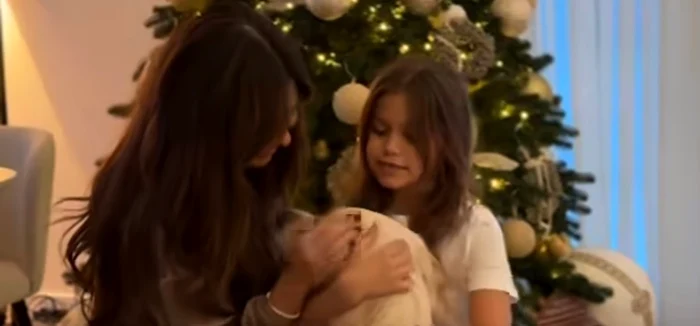 Sore și fiica ei, Erin, se bucură de magia Sărbătorilor foto: Instagram