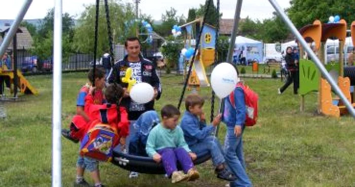 Cluj: Directorul Nokia şi-a amânat plecarea în SUA de dragul copiilor