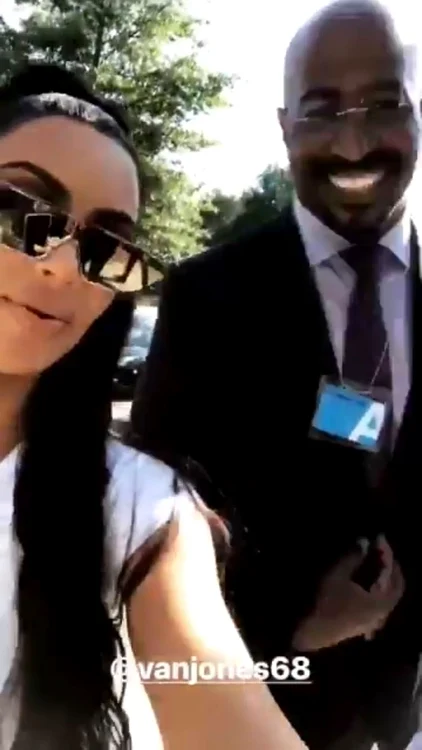 1 kim kardashian van jones 1 profimedia 0385550044 jpg jpeg