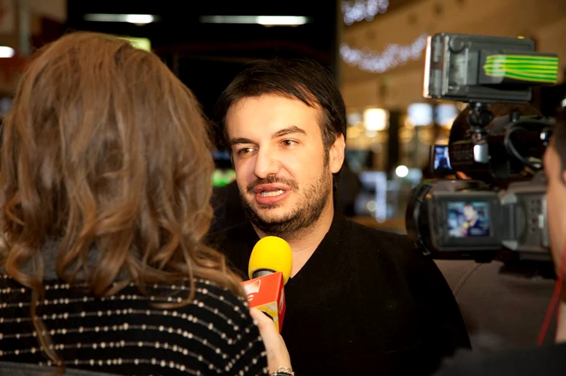
    Răzvan Ciobanu dă de pământ cu stiliştii emisiunii "Dansez printre stele"Sursă foto: arhivă personală  