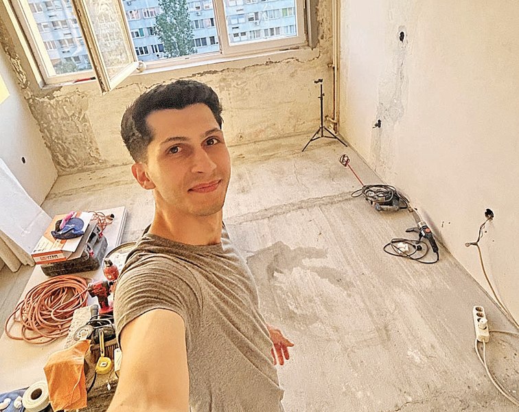 Cum să-ți renovezi singur apartamentul. Metoda unui tânăr ploieștean, pas cu pas