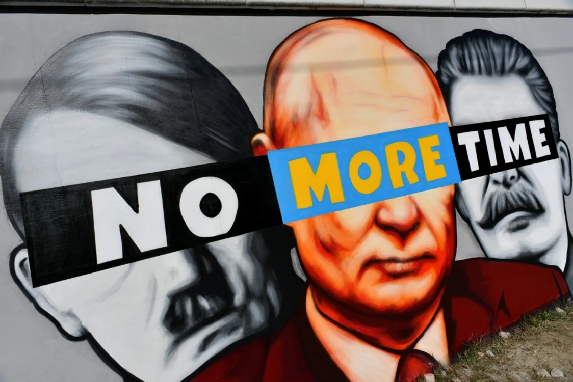 Graffiti cu Hitler, Putin și Stalin/FOTO:Arhiva